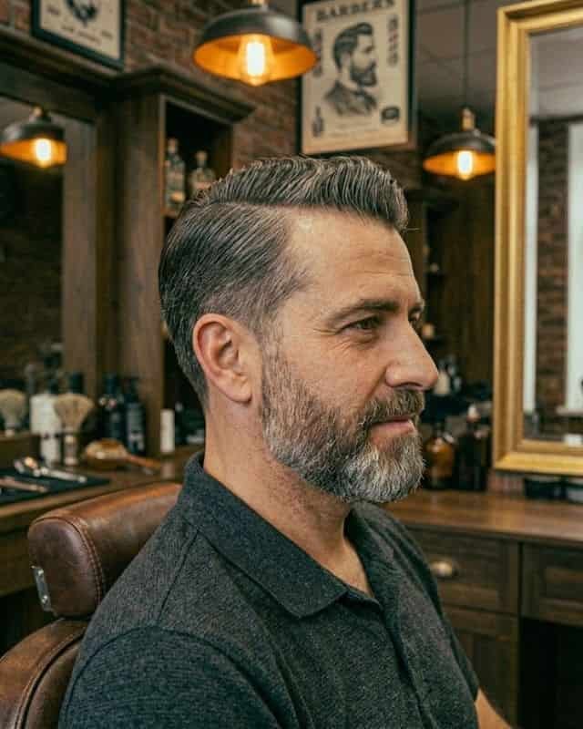 Corte clásico masculino con raya marcada en Tulancingo